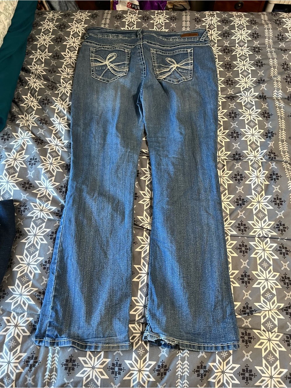 Wallflower Women's Medium Blue Bootcut Jeans - Picture 4 of 8
